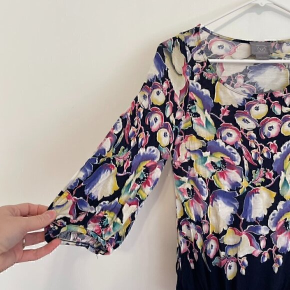 VANESSA VIRGINIA Luxe Blossoms Tee Navy Multi Floral Tie Knot 3/4 Sleeve Blouse - Picture 7 of 13